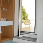 Mimosa 4*